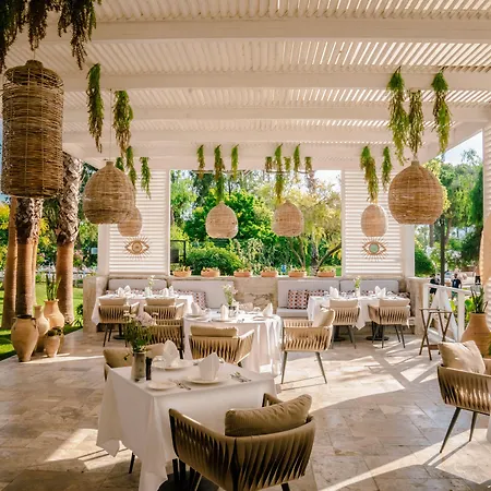 Hotell Rixos Downtown - The Land Of Legends Access