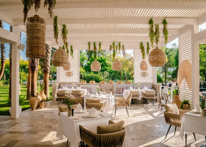 Hotel Rixos Downtown - The Land Of Legends Access