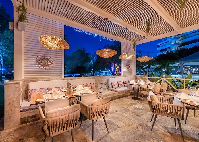 Rixos Downtown - The Land Of Legends Access 5* Antalya