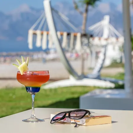 Rixos Downtown - The Land Of Legends Access ホテル 5*